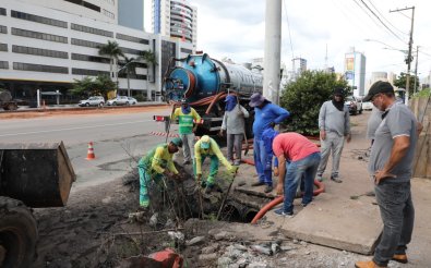 bueiro-avenida-cpa